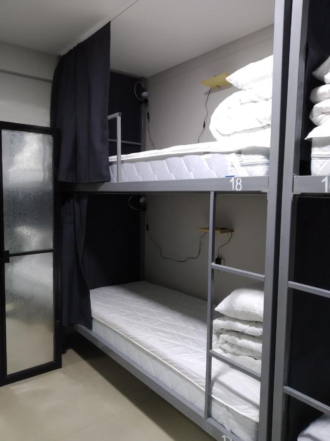 Mega Hostel Киев Экстерьер фото