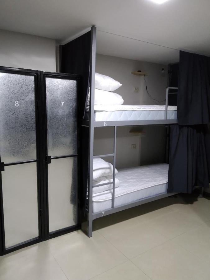 Mega Hostel Киев Экстерьер фото